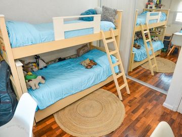 VENTA SEMIPISO DE 2 DORMI y COCHERA CONSTITUYENTES