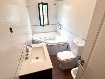 CASA EN VENTA 3 AMBIENTES GLEW PILETA APTO CREDITO