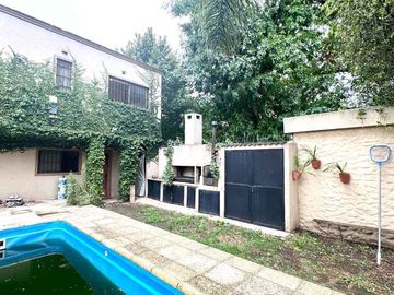 CASA EN VENTA 3 AMBIENTES GLEW PILETA APTO CREDITO
