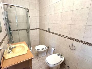CASA EN VENTA 3 AMBIENTES GLEW PILETA APTO CREDITO