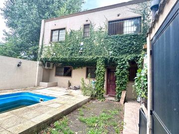 CASA EN VENTA 3 AMBIENTES GLEW PILETA APTO CREDITO