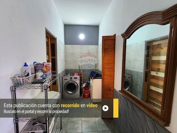 VENTA CASA 3 AMB C/ PATIO EN BERNAL - APTO CREDITO