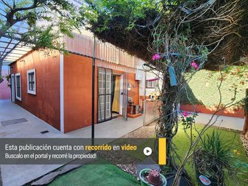 VENTA CASA 3 AMB C/ PATIO EN BERNAL - APTO CREDITO