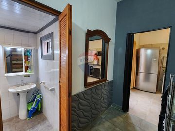 VENTA CASA 3 AMB C/ PATIO EN BERNAL - APTO CREDITO