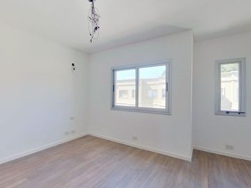 Casa Duplex venta a estrenar en condominio cerrado