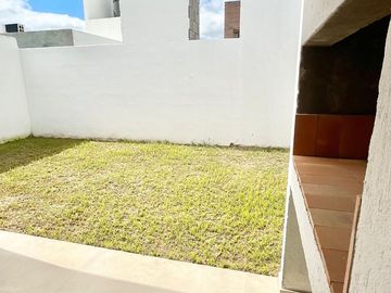 SE VENDE DUPLEX 2 DORMITORIOS SAN IGNACIO VILLAGE