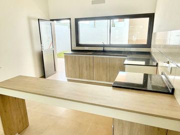 SE VENDE DUPLEX 2 DORMITORIOS SAN IGNACIO VILLAGE
