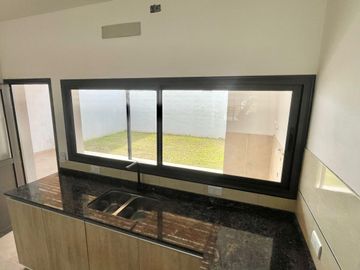 SE VENDE DUPLEX 2 DORMITORIOS SAN IGNACIO VILLAGE