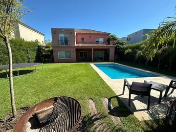 Casa en venta en Barrio Los Sauces Nordelta Tigre
