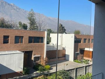 Departamento en Venta en A pocas cuadras del parque Padre Hurtado