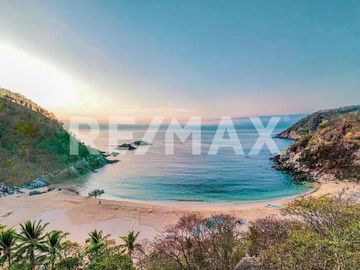Tres Casas en venta frente a la Playa - (3)