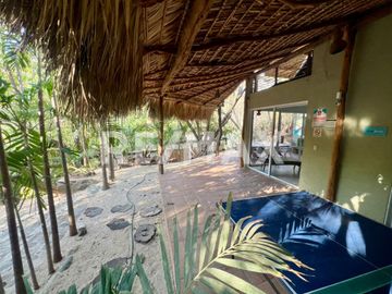 Tres Casas en venta frente a la Playa - (3)