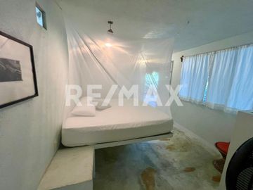 Tres Casas en venta frente a la Playa - (3)