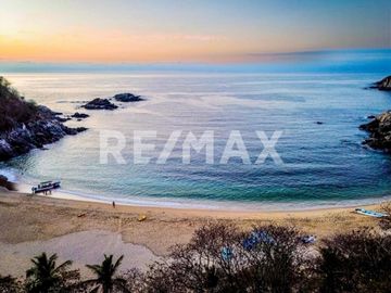 Tres Casas en venta frente a la Playa - (3)