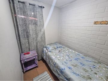 Se vende amplia y cómoda casa en Quilicura.