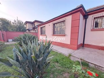 Casa en Venta en Los Maitenes / Los Prunos / Fernando Castillo Velasco