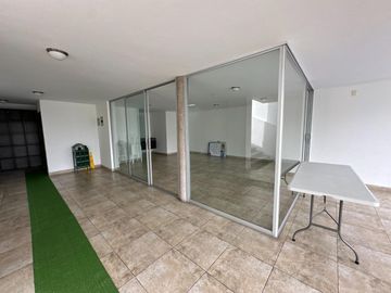 Oportunidad. Venta hermosa Casa en Cumbayá - Urbanización Yanazarapata. SC