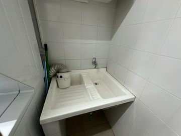 Oportunidad. Venta hermosa Casa en Cumbayá - Urbanización Yanazarapata. SC