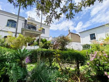 Casa - Hotel de Venta 759m2 Casco Colonial de Quito