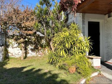 Casa en Beccar-225m totales.