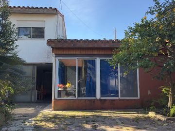 Casa en Beccar-225m totales.