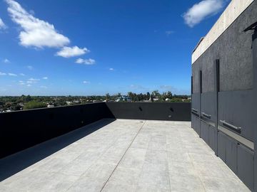 Departamento 2 ambientes con balcón y cochera en venta