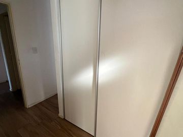 Departamento 2 ambientes con balcón y cochera en venta