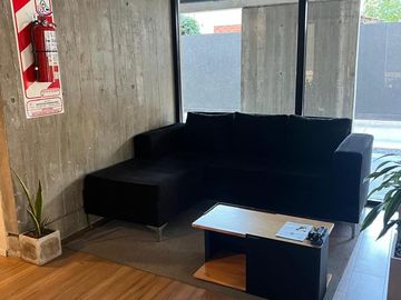 Departamento 2 ambientes con balcón y cochera en venta