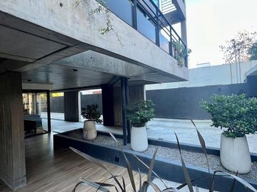 Departamento 2 ambientes con balcón y cochera en venta