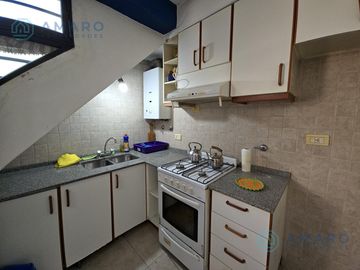 VENTA · CASA · 2 DORMITORIOS · PATIO · ARROYITO
