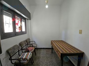 VENTA · CASA · 2 DORMITORIOS · PATIO · ARROYITO
