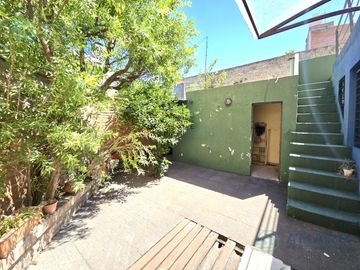 VENTA · CASA · 2 DORMITORIOS · PATIO · ARROYITO