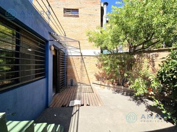VENTA · CASA · 2 DORMITORIOS · PATIO · ARROYITO