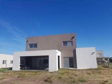 Venta Casa A ESTRENAR en San Matias Escobar EC