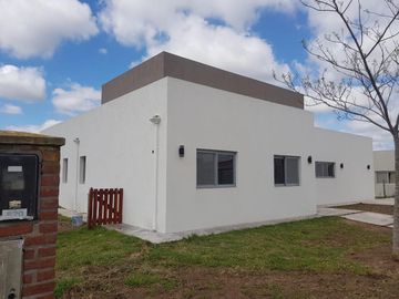 Venta Casa A ESTRENAR en San Matias Escobar EC