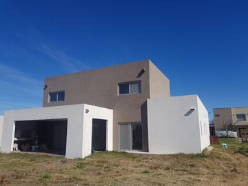 Venta Casa A ESTRENAR en San Matias Escobar EC