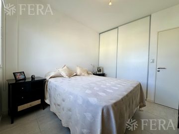 Venta departamento 2 ambientes con balcón en Bernal