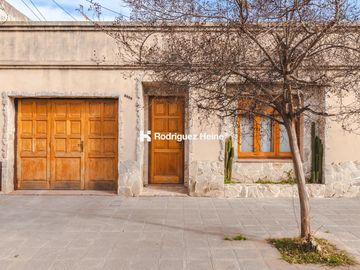 Casa en en venta, barrio Pedro Pico!