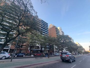 DEPARTAMENTO VENTA  SEMIPISO 3 PISO FRENTE 2 a 3 DORM  BALCON PILETA AV. POETA LUGONES NUEVA CORDOBA