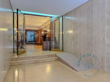 Departamento en venta a refaccionar en Recoleta Quintana ancha.