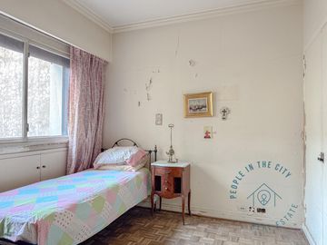 Departamento en venta a refaccionar en Recoleta Quintana ancha.