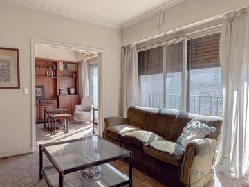 Departamento en venta a refaccionar en Recoleta Quintana ancha.