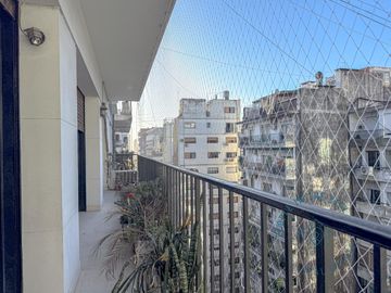 Departamento en venta a refaccionar en Recoleta Quintana ancha.
