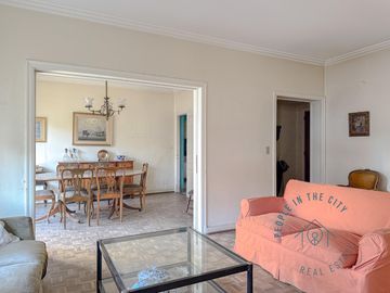 Departamento en venta a refaccionar en Recoleta Quintana ancha.