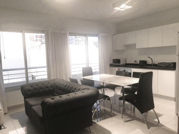 Piso 2 Ambientes amueblado con balcón terraza en Belgrano APTO CREDITO