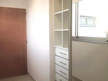 Piso 2 Ambientes amueblado con balcón terraza en Belgrano APTO CREDITO