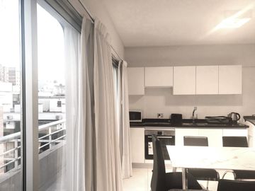Piso 2 Ambientes amueblado con balcón terraza en Belgrano APTO CREDITO