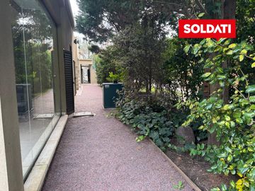 Casa en Ayres de Pilar en alquiler con muebles, 4 cuartos, impecable!