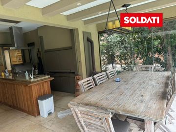 Casa en Ayres de Pilar en alquiler con muebles, 4 cuartos, impecable!