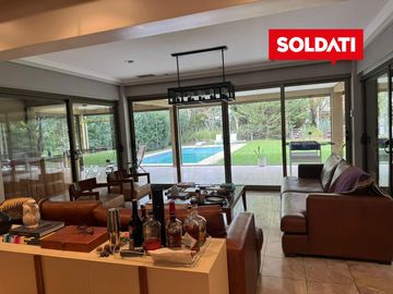 Casa en Ayres de Pilar en alquiler con muebles, 4 cuartos, impecable!